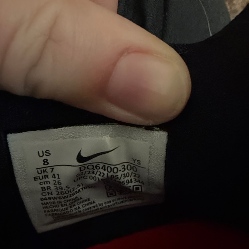 Nike LeBron 9 Low "Reverse Liverpool" - Picture 8 of 8